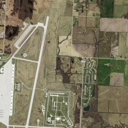 62 SE State Highway J, Knob Noster, MO  map(satellite map)