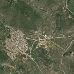 Ámfissa High Resolution Satellite Map