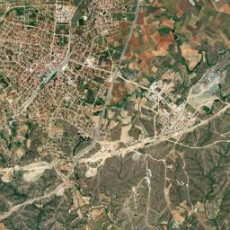 Eşme High Resolution Satellite Map