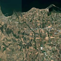 Khalkoútsion High Resolution Satellite Map