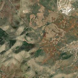 Karahallı High Resolution Satellite Map