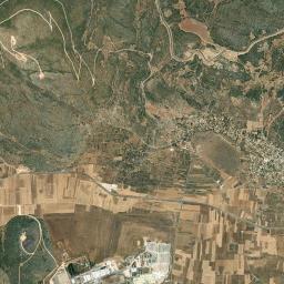 Domvraína High Resolution Satellite Map