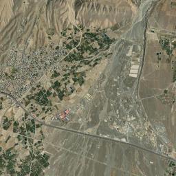 Khamaneh High Resolution Satellite Map