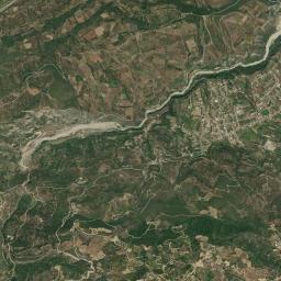 Akráta High Resolution Satellite Map