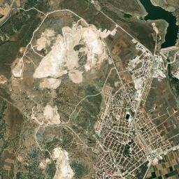 Karamanlı High Resolution Satellite Map