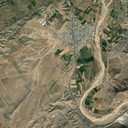 Achachi High Resolution Satellite Map