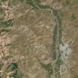 Kharajoo High Resolution Satellite Map