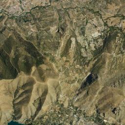 Quéntar High Resolution Satellite Map