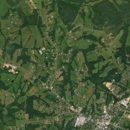 Russell Springs High Resolution Satellite Map