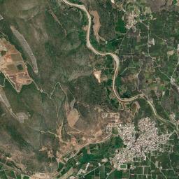 Skála High Resolution Satellite Map