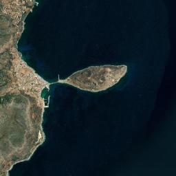 Géfyra High Resolution Satellite Map