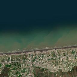 Royan High Resolution Satellite Map
