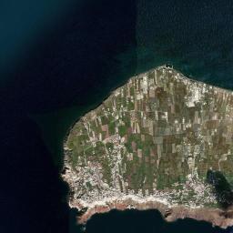 Oía High Resolution Satellite Map