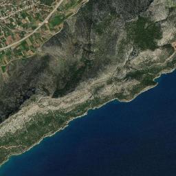 Akdere High Resolution Satellite Map