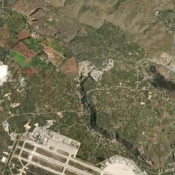 Mouzourás High Resolution Satellite Map