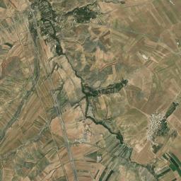 Kur Kahriz High Resolution Satellite Map