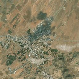 Komijan High Resolution Satellite Map