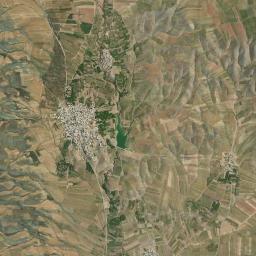 Gol Darreh-ye Anuch High Resolution Satellite Map
