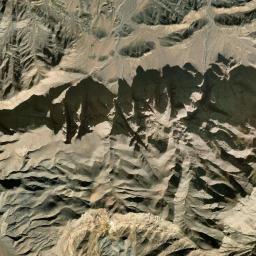 Kashan High Resolution Satellite Map