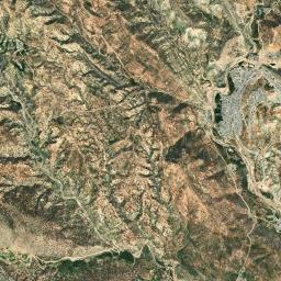Qaleh Raisi High Resolution Satellite Map