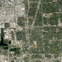 300-372 North Acadian Throughway, Baton Rouge Satellite Map