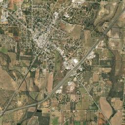 Live Oak Drive, Devine, TX 78016, USA Satellite Map