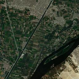 Maţāy High Resolution Satellite Map