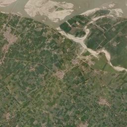 Qadirganj High Resolution Satellite Map