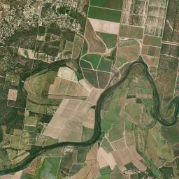 La Grulla High Resolution Satellite Map