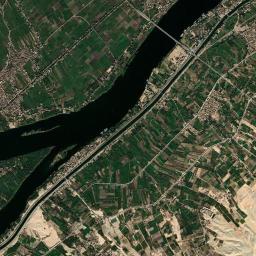 Markaz al Uqşur High Resolution Satellite Map