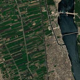 Isnā High Resolution Satellite Map