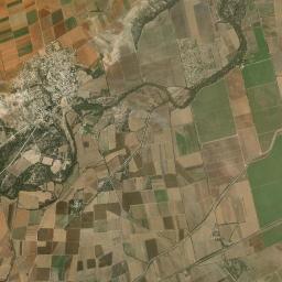 Tapias de Santa Cruz (Pedro Ruiz González) High Resolution Satellite Map