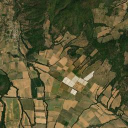 Tengüecho High Resolution Satellite Map