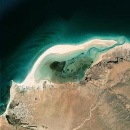 Qalansīyah High Resolution Satellite Map