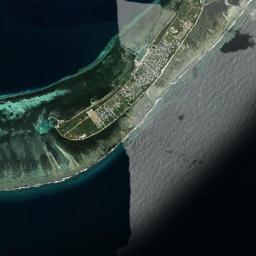 Fonadhoo High Resolution Satellite Map