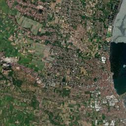 Muncar High Resolution Satellite Map