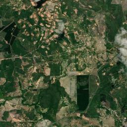 Araçás High Resolution Satellite Map