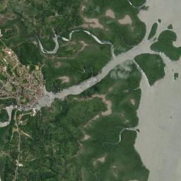 Camamu High Resolution Satellite Map