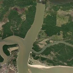 Nova Viçosa High Resolution Satellite Map