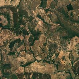 Inimutaba High Resolution Satellite Map