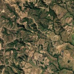 Biquinhas High Resolution Satellite Map