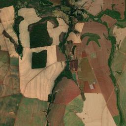 Canápolis High Resolution Satellite Map