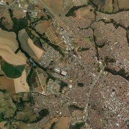 Araxá High Resolution Satellite Map