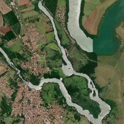 Piraju High Resolution Satellite Map