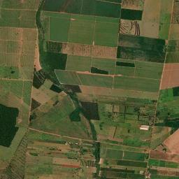 Tapira High Resolution Satellite Map