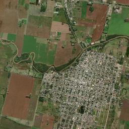 La Carlota High Resolution Satellite Map