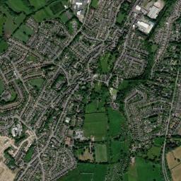Rastrick, Field Top Rd Castle Avenue (NE-bound) Satellite Map
