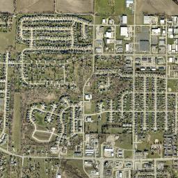 1720 Litchfield Drive, Hiawatha, IA 52233 Satellite Map