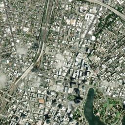 Broadway:Thomas L Berkley Way (19th St BART Sta.), Oakland, C map(satellite map)