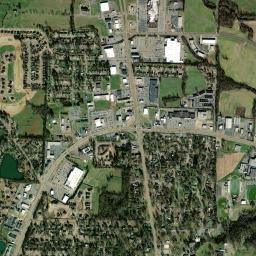 Lake Rd, Dyersburg, TN 38024 Satellite Map